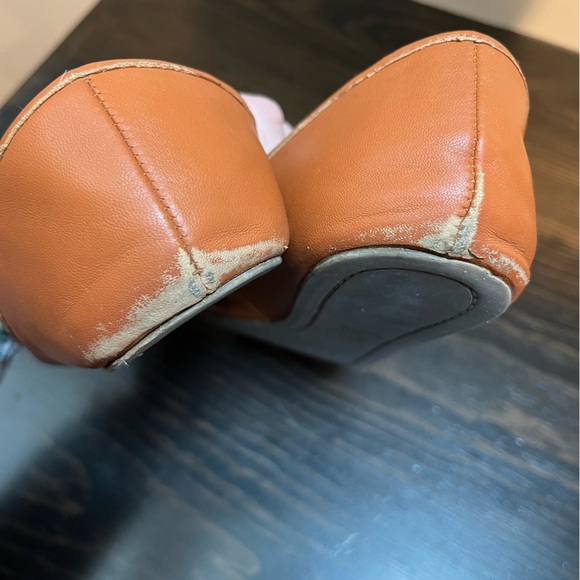 Gap Classic sz 7 Moccasin Loafers - Picture 6 of 8